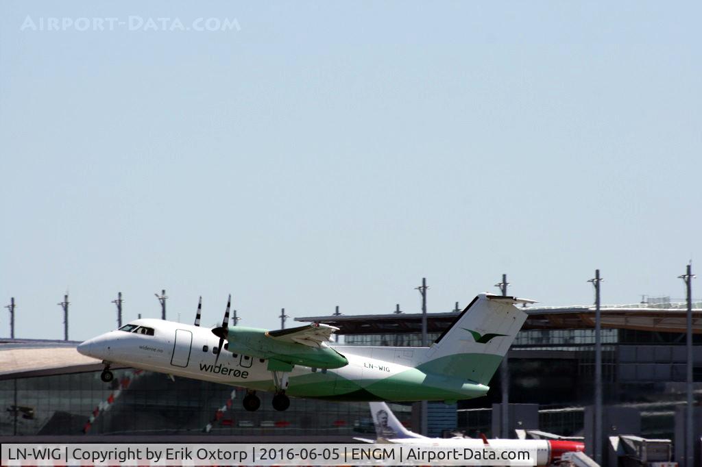 LN-WIG, 1994 De Havilland Canada DHC-8-103B Dash 8 C/N 382, LN-WIG in OSL