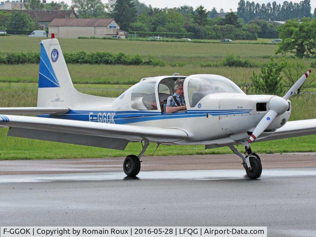 F-GGOK, 1989 Grob G-115A C/N 8096, Parked
