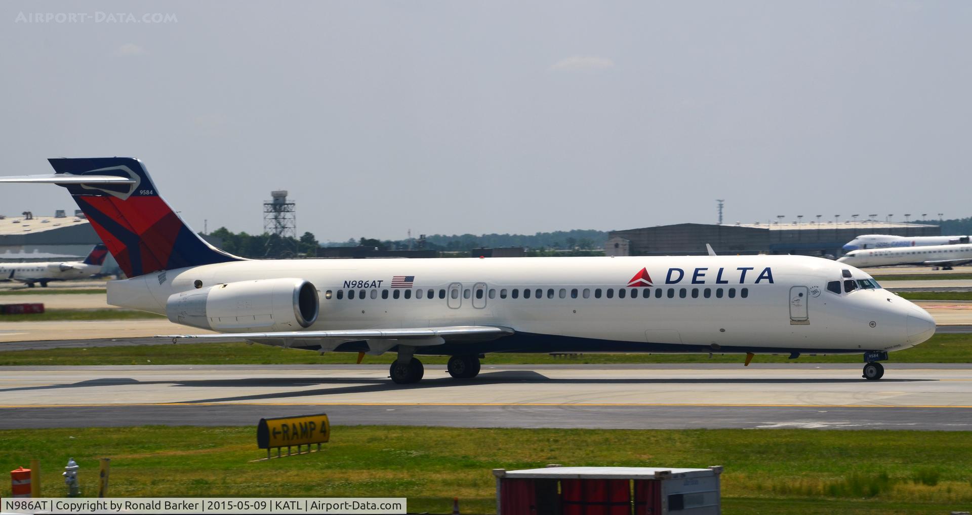N986AT, 2001 Boeing 717-200 C/N 55089, Taxi Atlanta