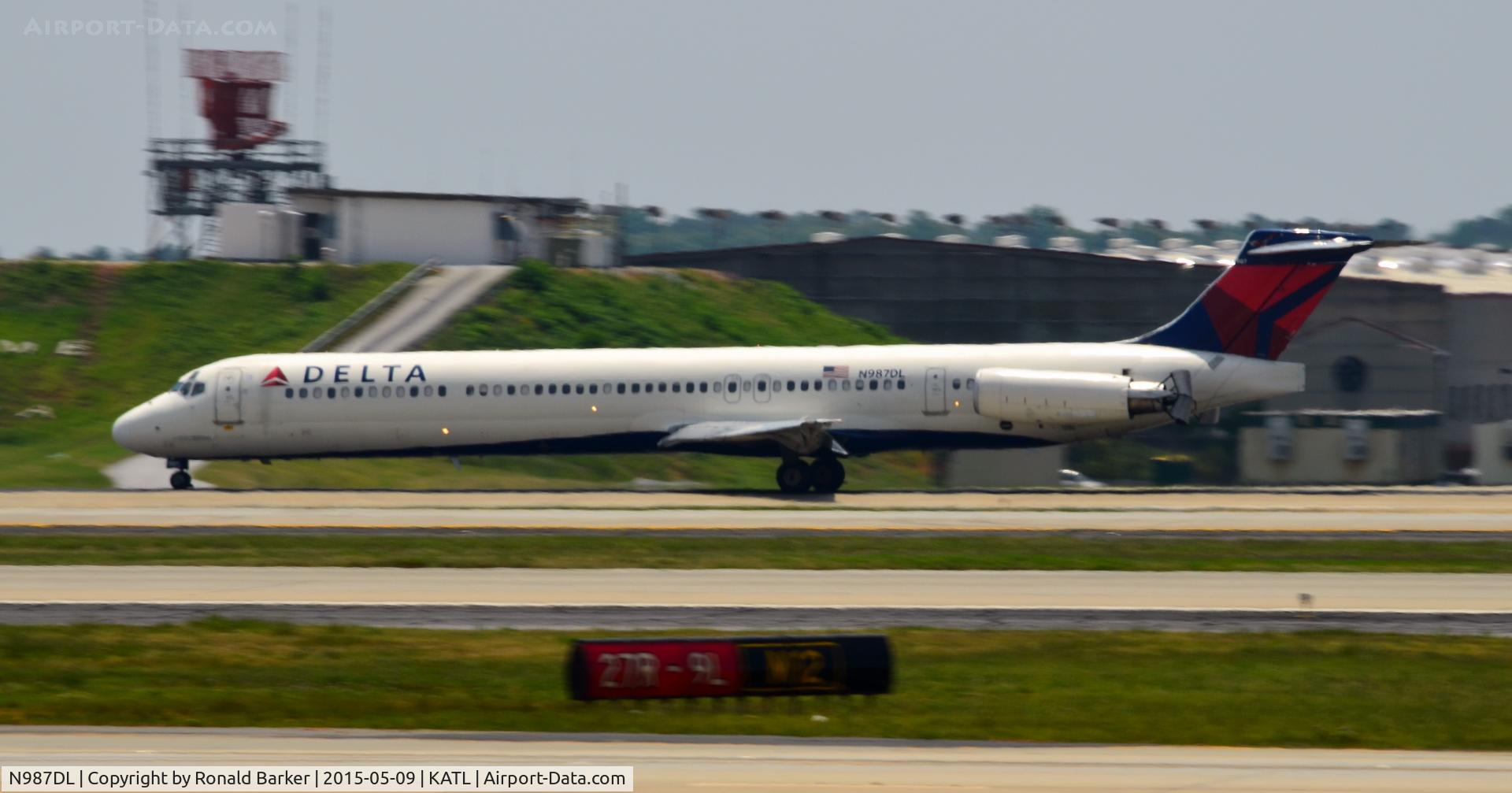 N987DL, 1991 McDonnell Douglas MD-88 C/N 53338, Landing Atlanta