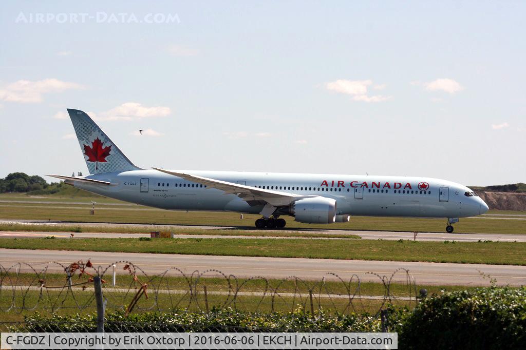 C-FGDZ, 2016 Boeing 787-9 Dreamliner C/N 37173, C-FGDZ departing rw 22R for YYZ
