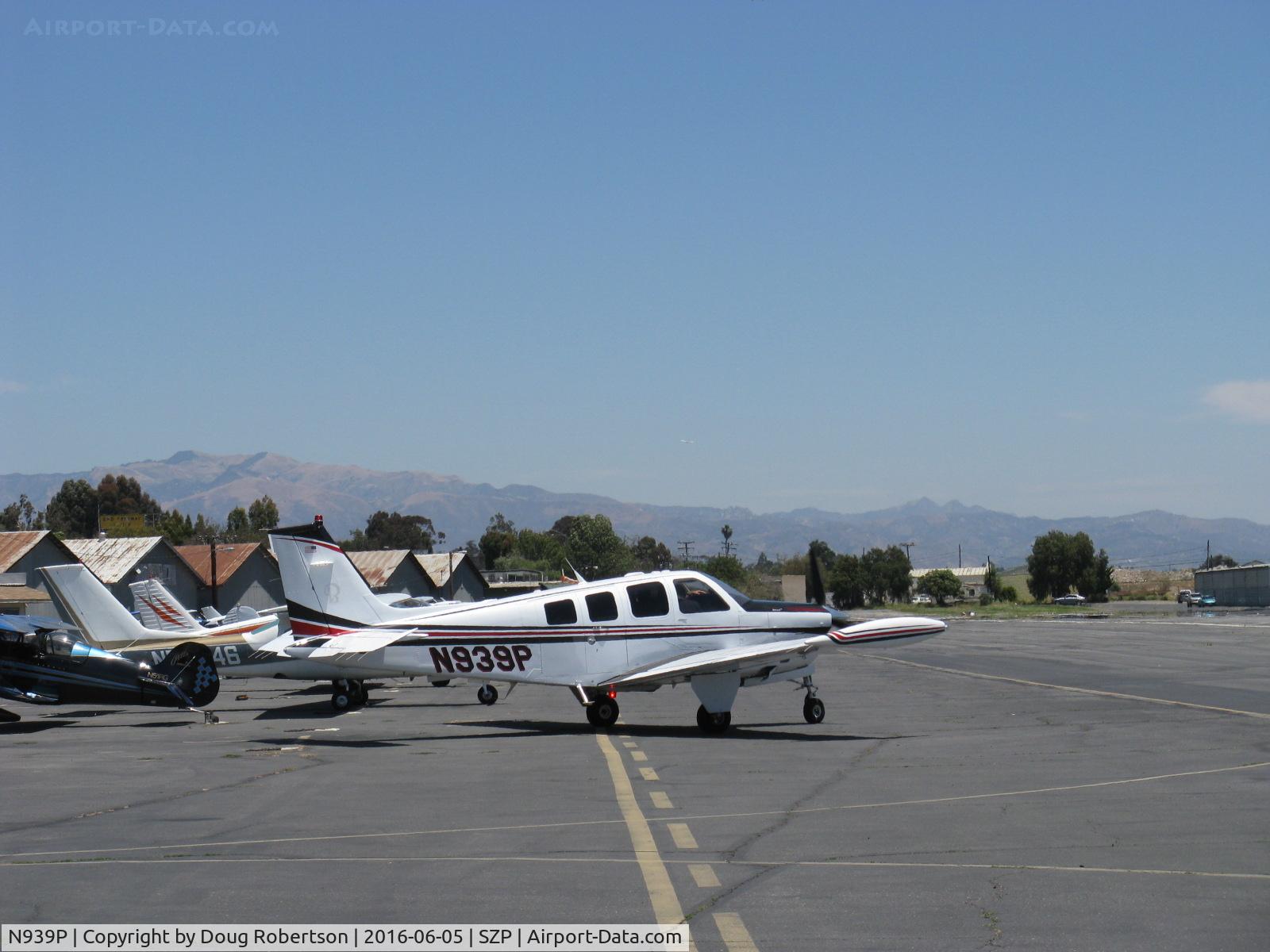 N939P, 2008 Hawker Beechcraft Corp G36 Bonanza C/N E-3847, 2008 Hawker Beech G36 BONANZA, Continental IO-550-B 300 Hp, taxi to Rwy 22