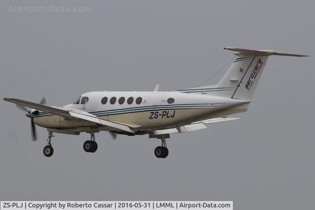 ZS-PLJ, 1991 Beech B200 Super King Air King Air C/N BB-1401, Runway 31