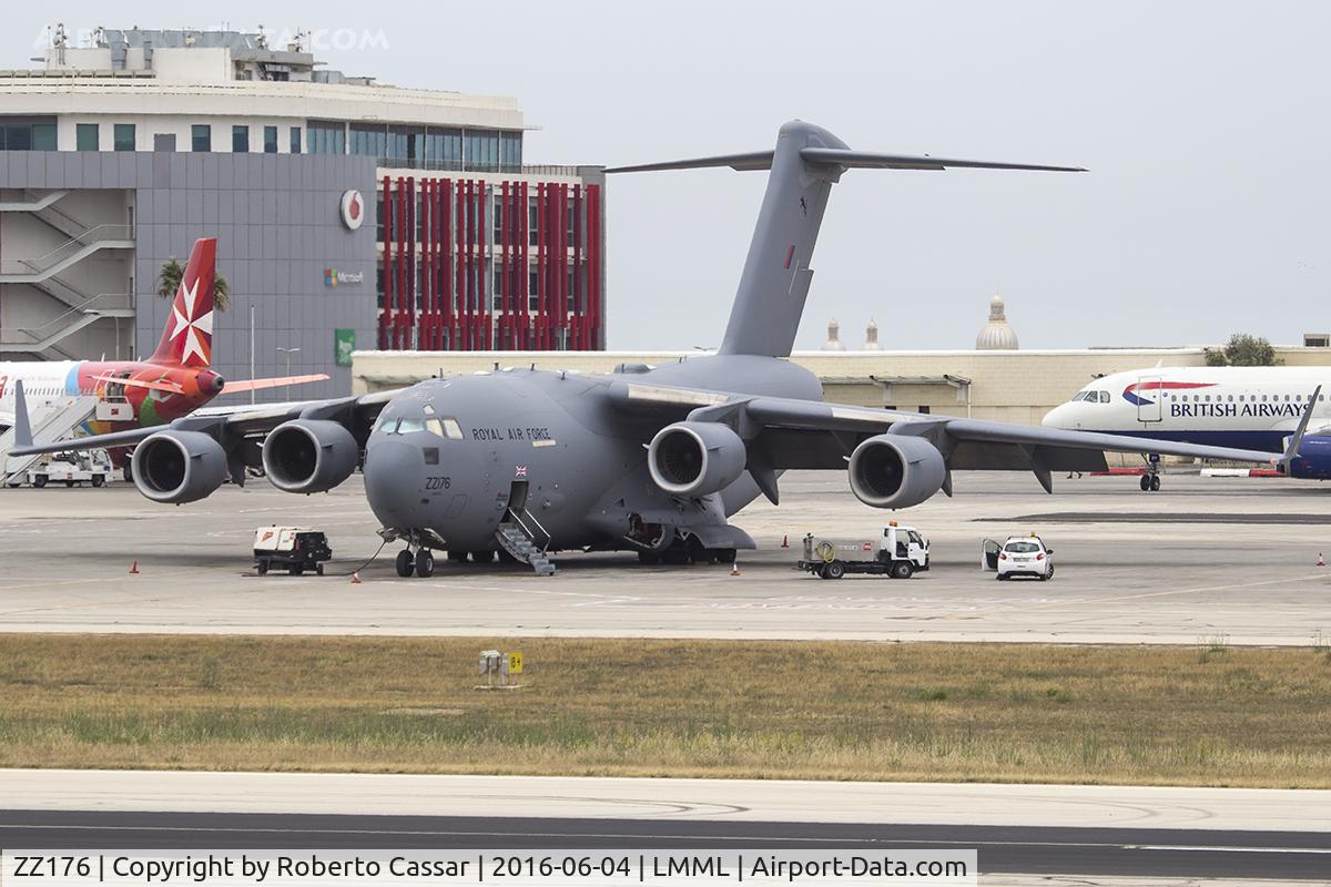 ZZ176, 2008 Boeing C-17A Globemaster III C/N F-190, Park 9