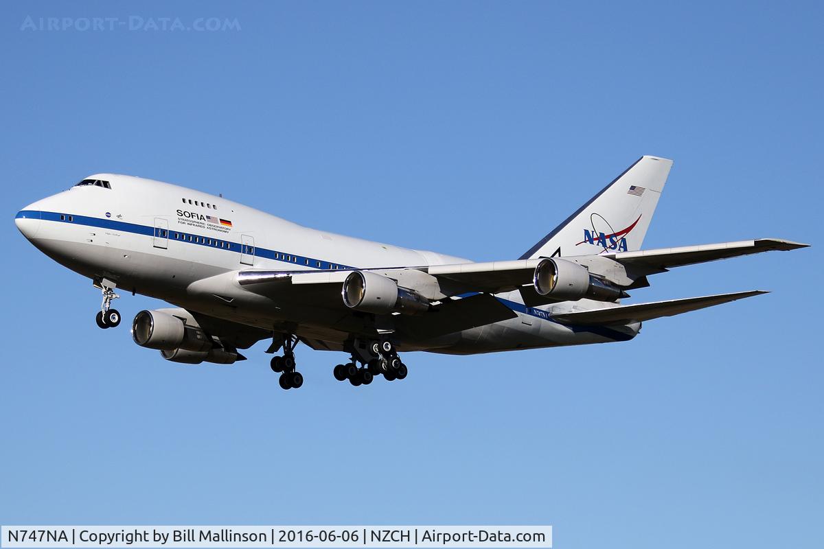 N747NA, 1977 Boeing 747SP-21 C/N 21441, APPROACHING CHC AFTER A TRIP FROM HNL
