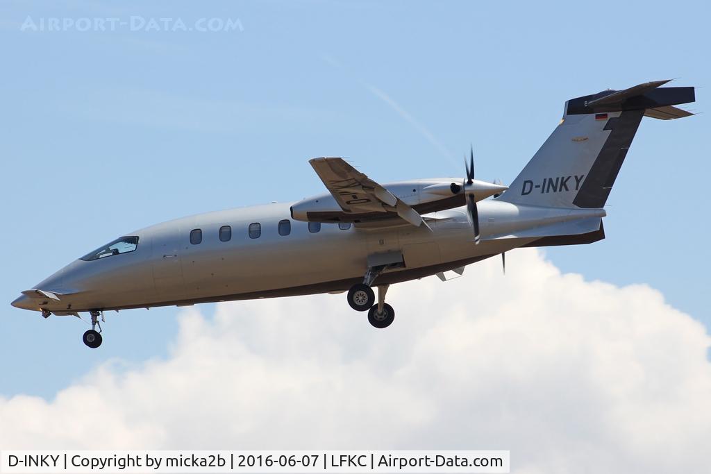 D-INKY, 2008 Piaggio P-180 Avanti C/N 1162, Landing