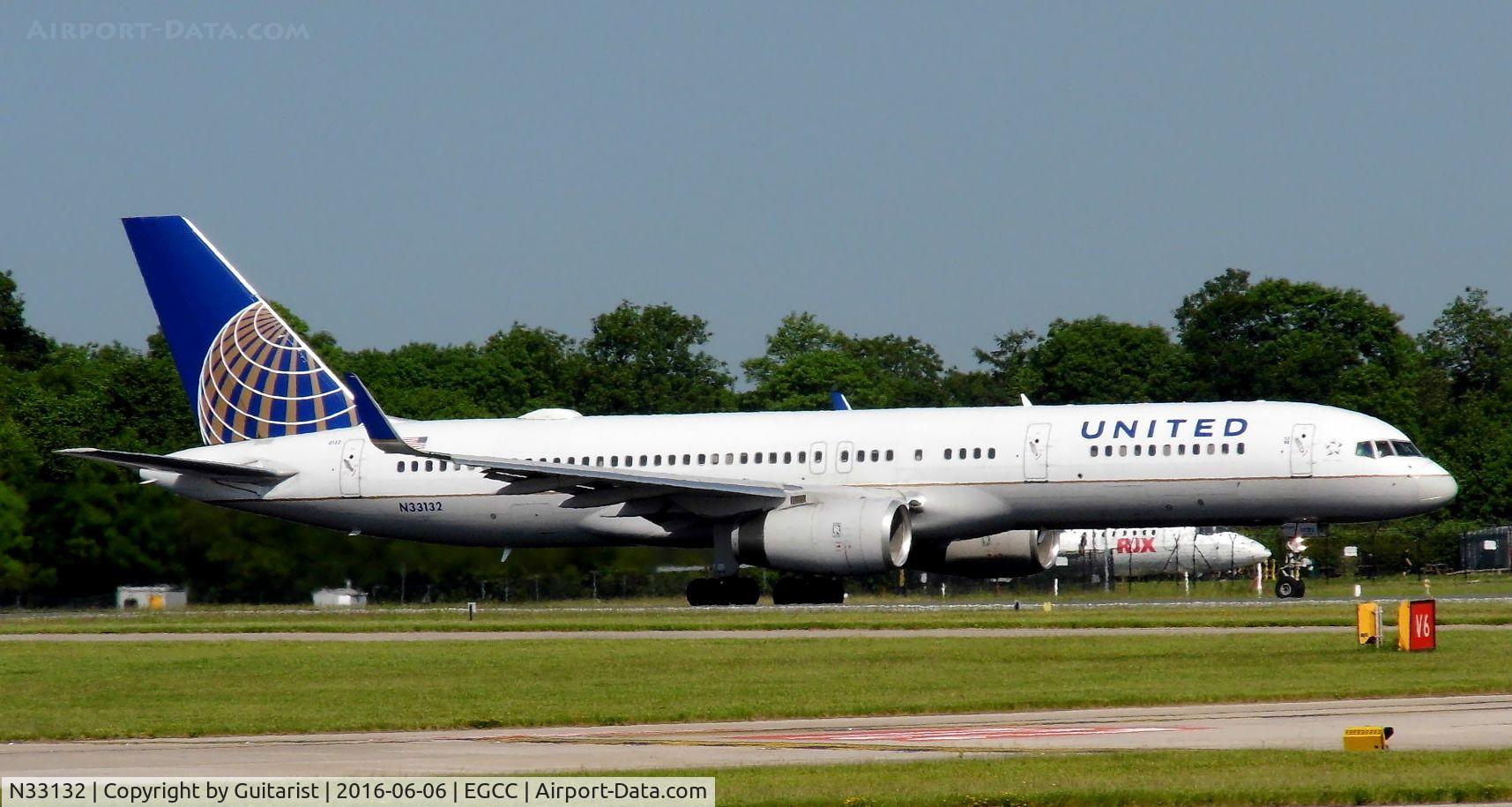 N33132, 1998 Boeing 757-224 C/N 29281, At Manchester