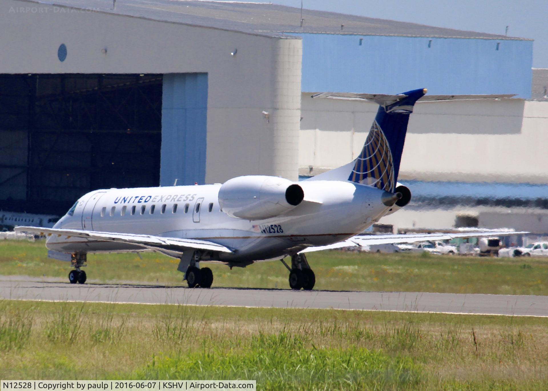 N12528, 2001 Embraer ERJ-135LR (EMB-135LR) C/N 145504, At Shreveport Regional.
