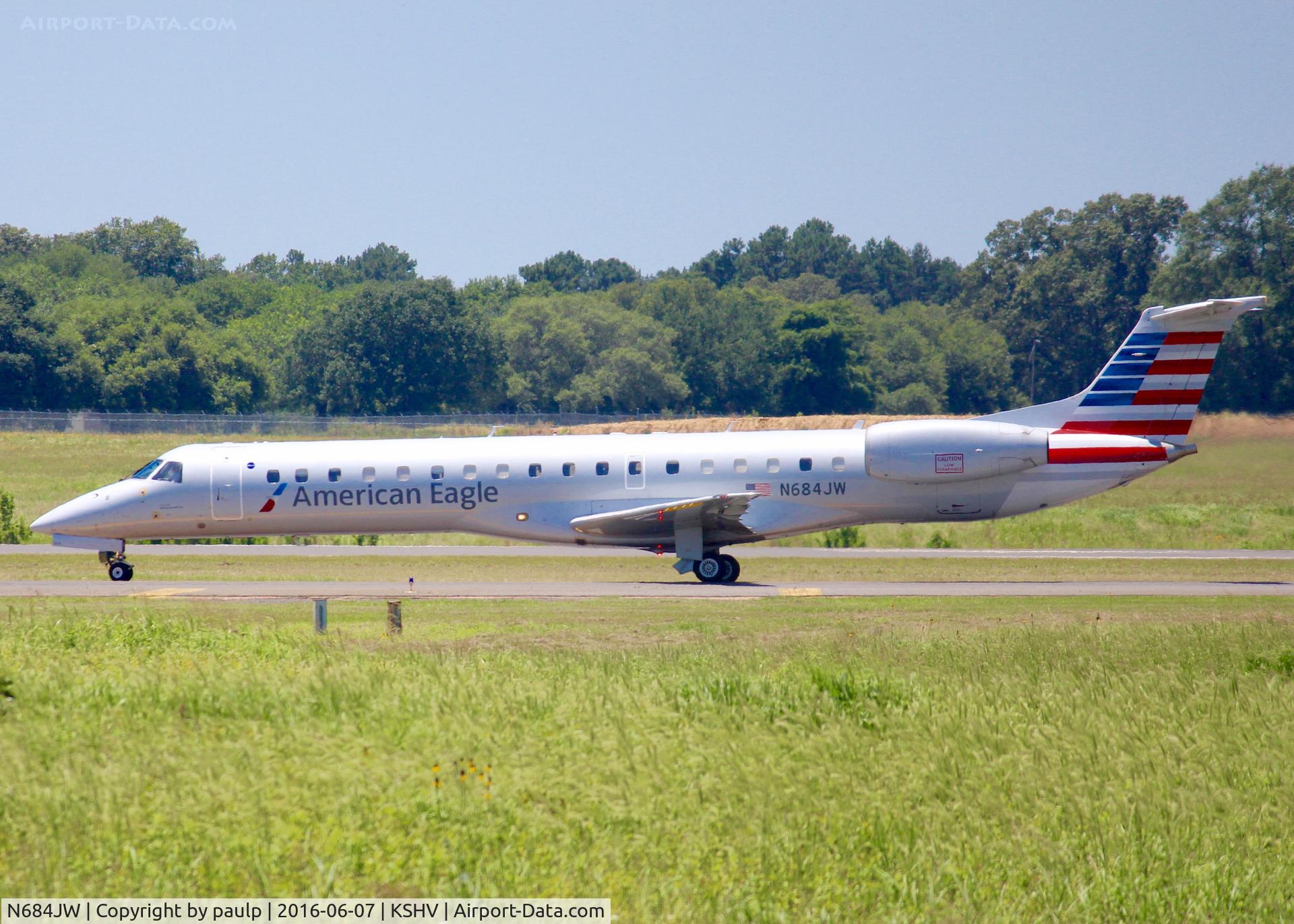 N684JW, 2004 Embraer ERJ-145LR (EMB-145LR) C/N 14500835, At Shreveport Regional.