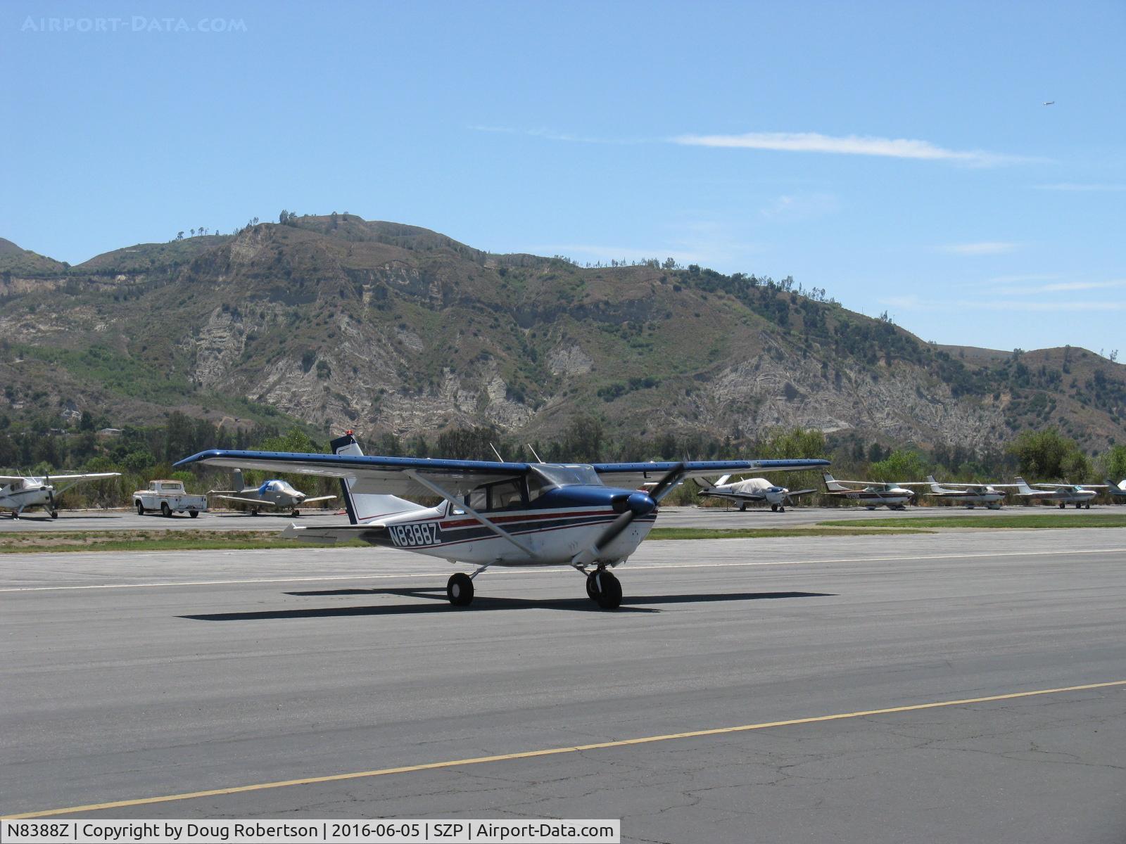 N8388Z, 1963 Cessna 210-5 C/N 205-0388, 1963 Cessna 210-5(205) UTILINE, Continental IO-470-E 260 Hp, taxi off the active