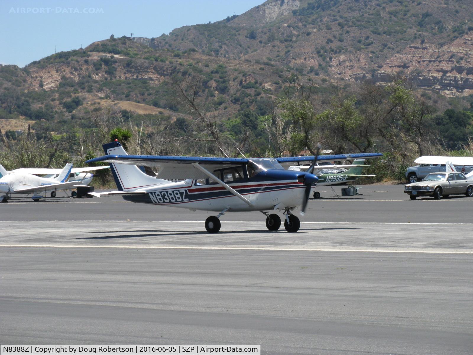 N8388Z, 1963 Cessna 210-5 C/N 205-0388, 1963 Cessna 210-5(205) UTILINE, Continental IO-470-E 260 Hp, landing roll Rwy 22