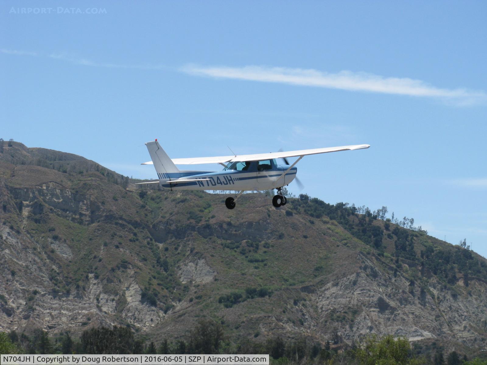 N704JH, 1976 Cessna 150M C/N 15078644, 1976 Cessna 150M, Continental O-200 100 Hp, takeoff climb Rwy 22