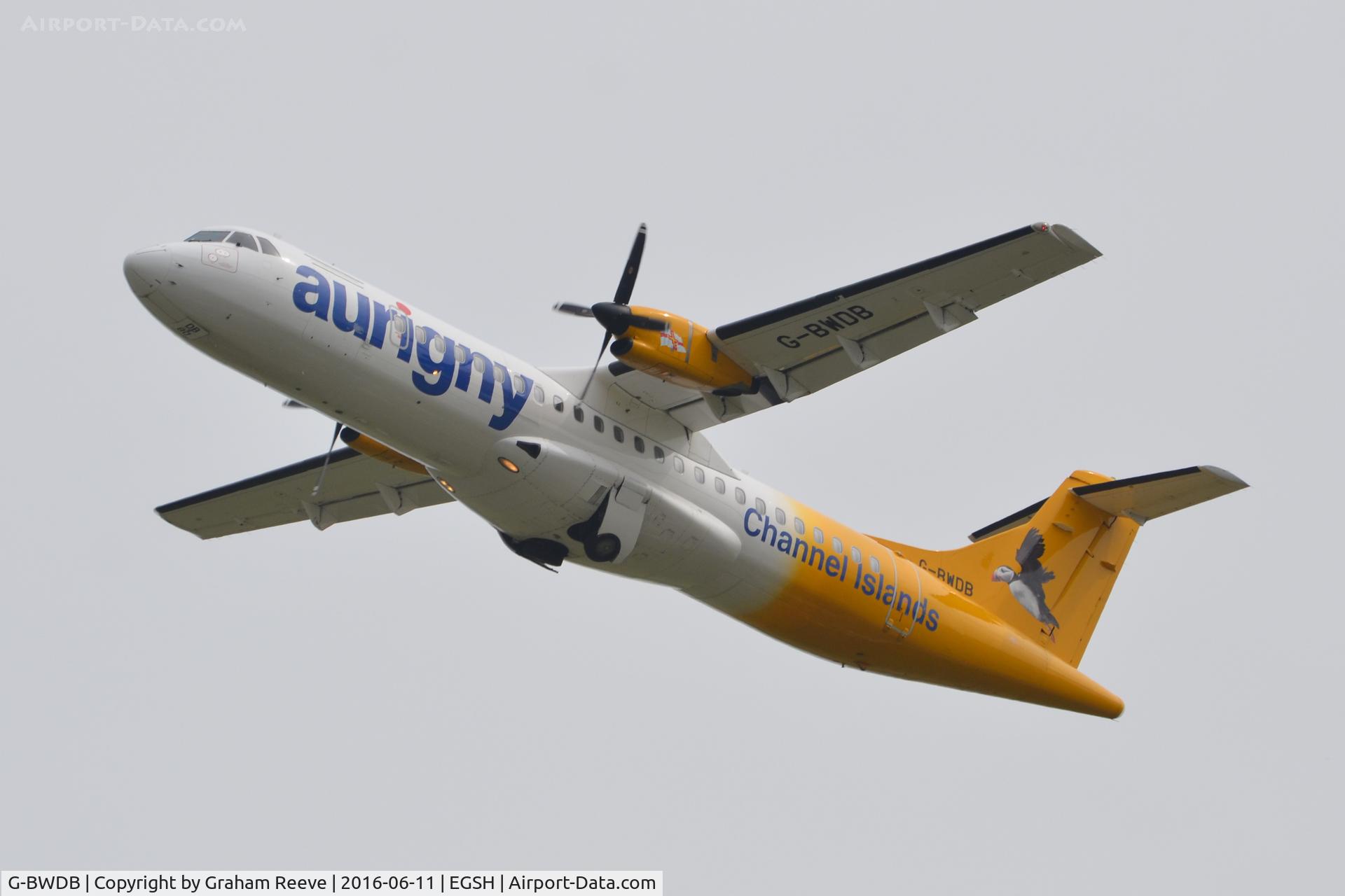 G-BWDB, 1995 ATR 72-202 C/N 449, Departing from Norwich.