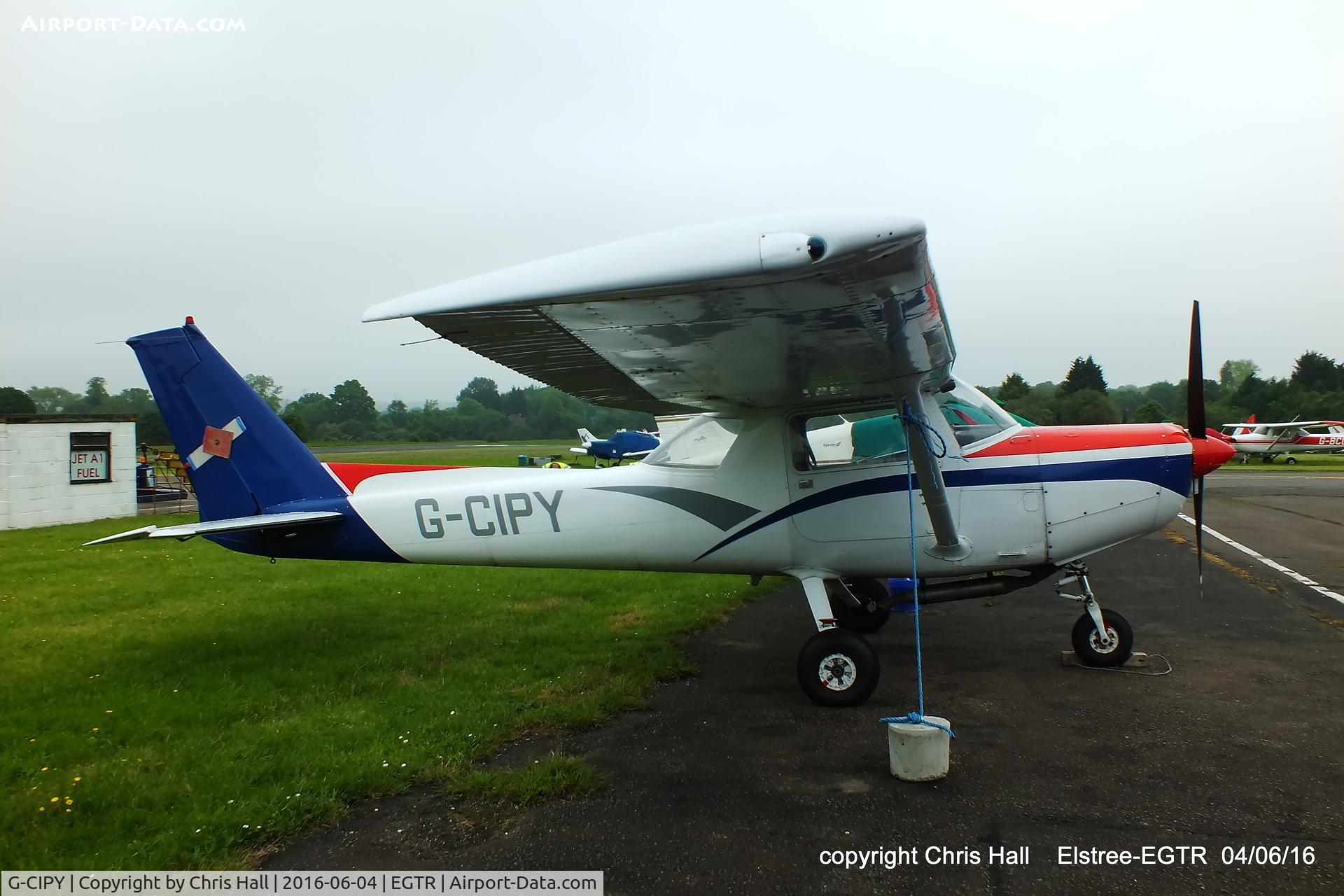 G-CIPY, 1980 Reims F152 C/N 1742, at Elstree