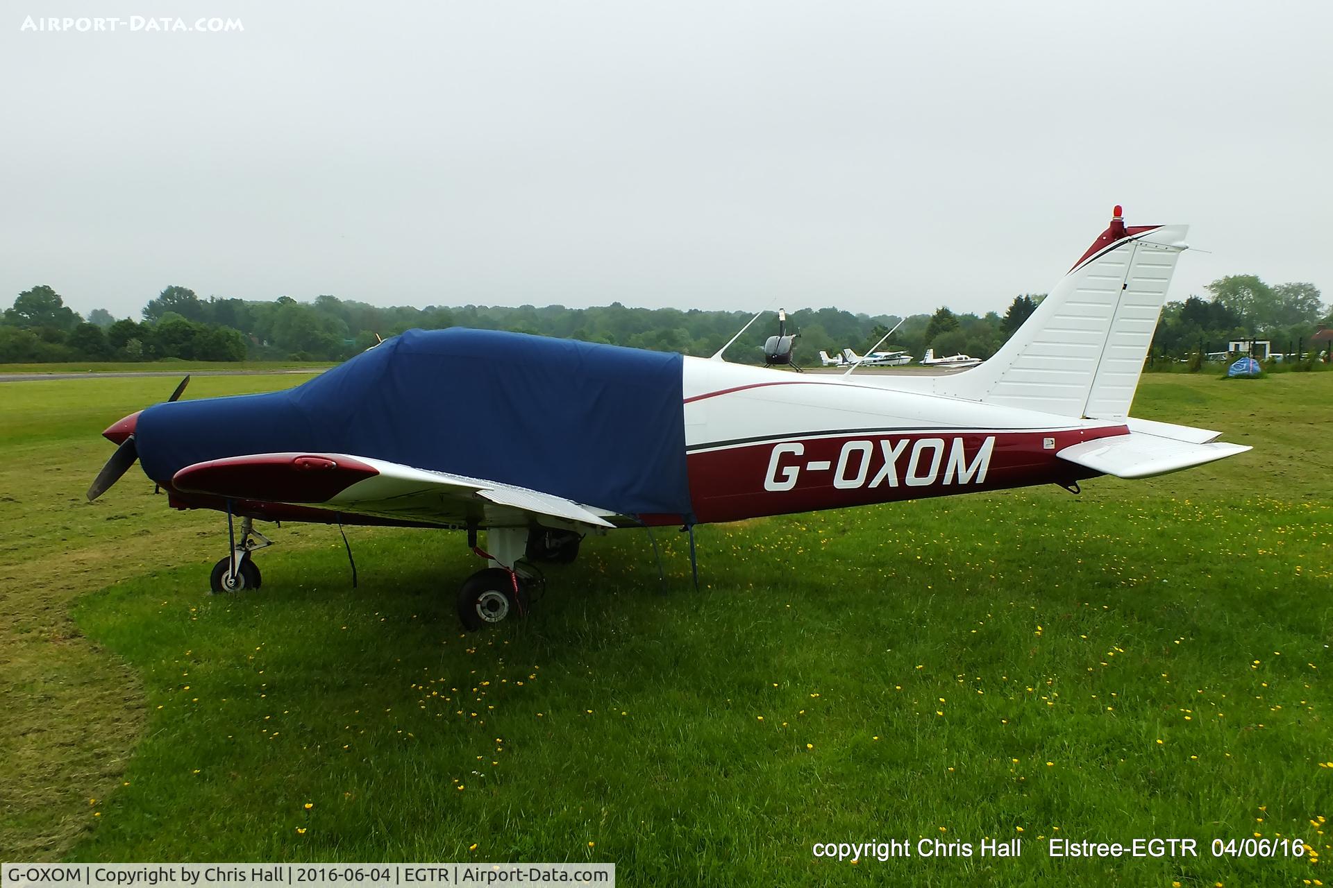 G-OXOM, 1989 Piper PA-28-161 Cadet C/N 28-41285, at Elstree