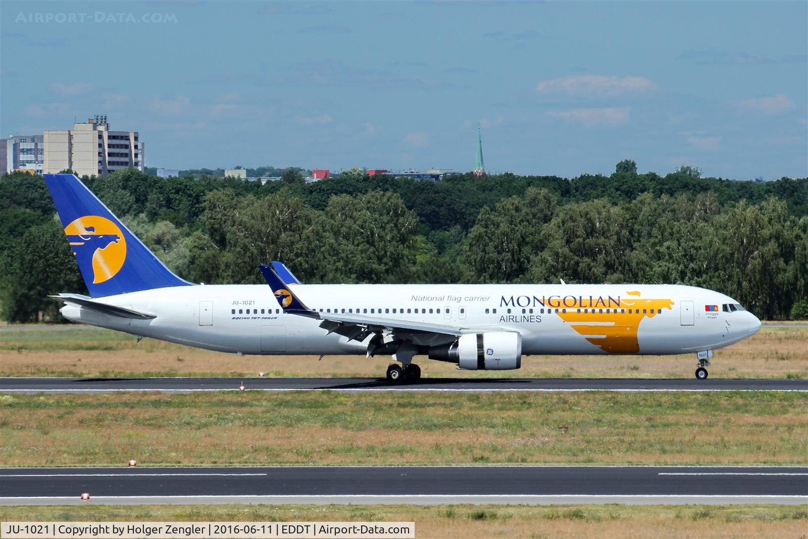 JU-1021, 2013 Boeing 767-34G/ER C/N 41519, Arrival from Ulan Bator ...