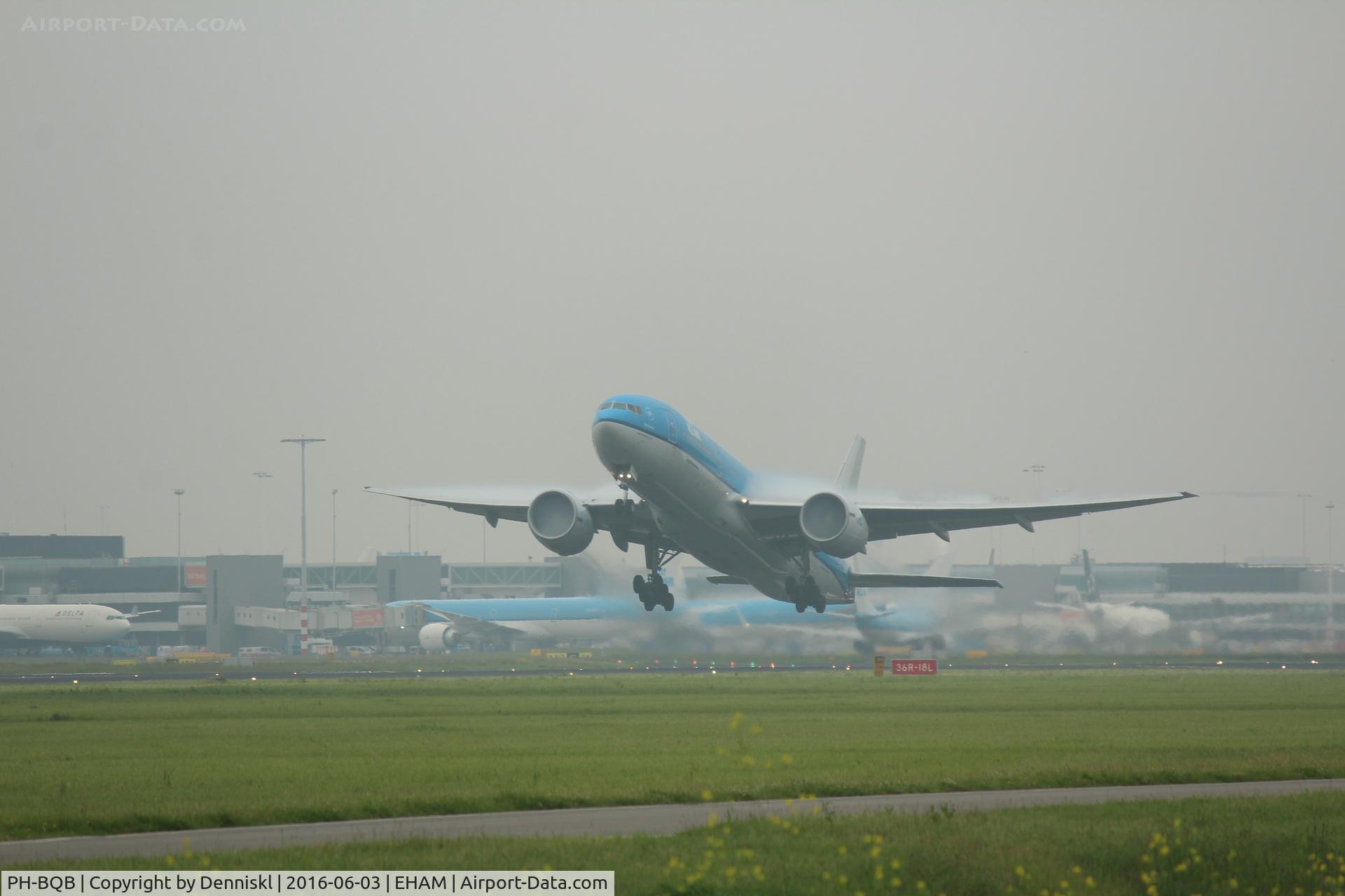 PH-BQB, 2003 Boeing 777-206/ER C/N 33712, Departing runway 36R-18L (Aalsmeerbaan)