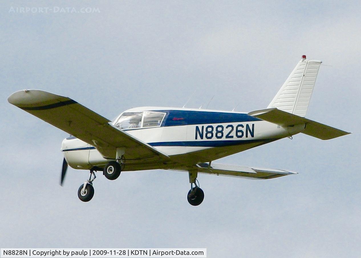 N8828N, 1969 Piper PA-28-140 C/N 28-25677, At Downtown Shreveport.