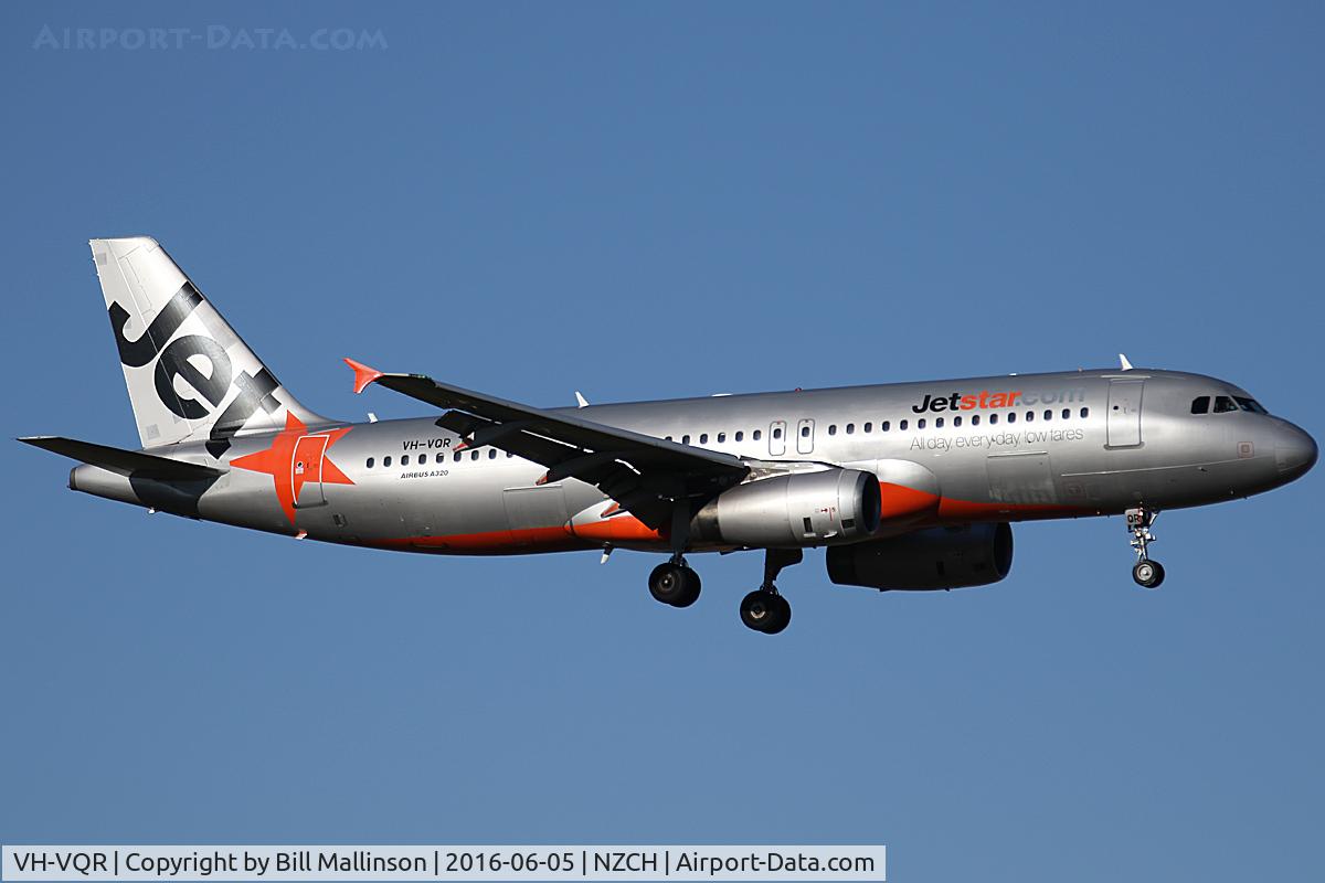 VH-VQR, 2005 Airbus A320-232 C/N 2526, JQ233 from AKL
