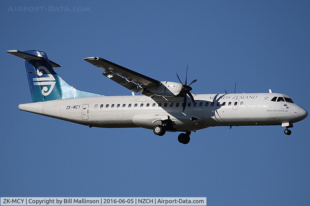 ZK-MCY, 2003 ATR 72-212A C/N 703, NZ5861 from ROT