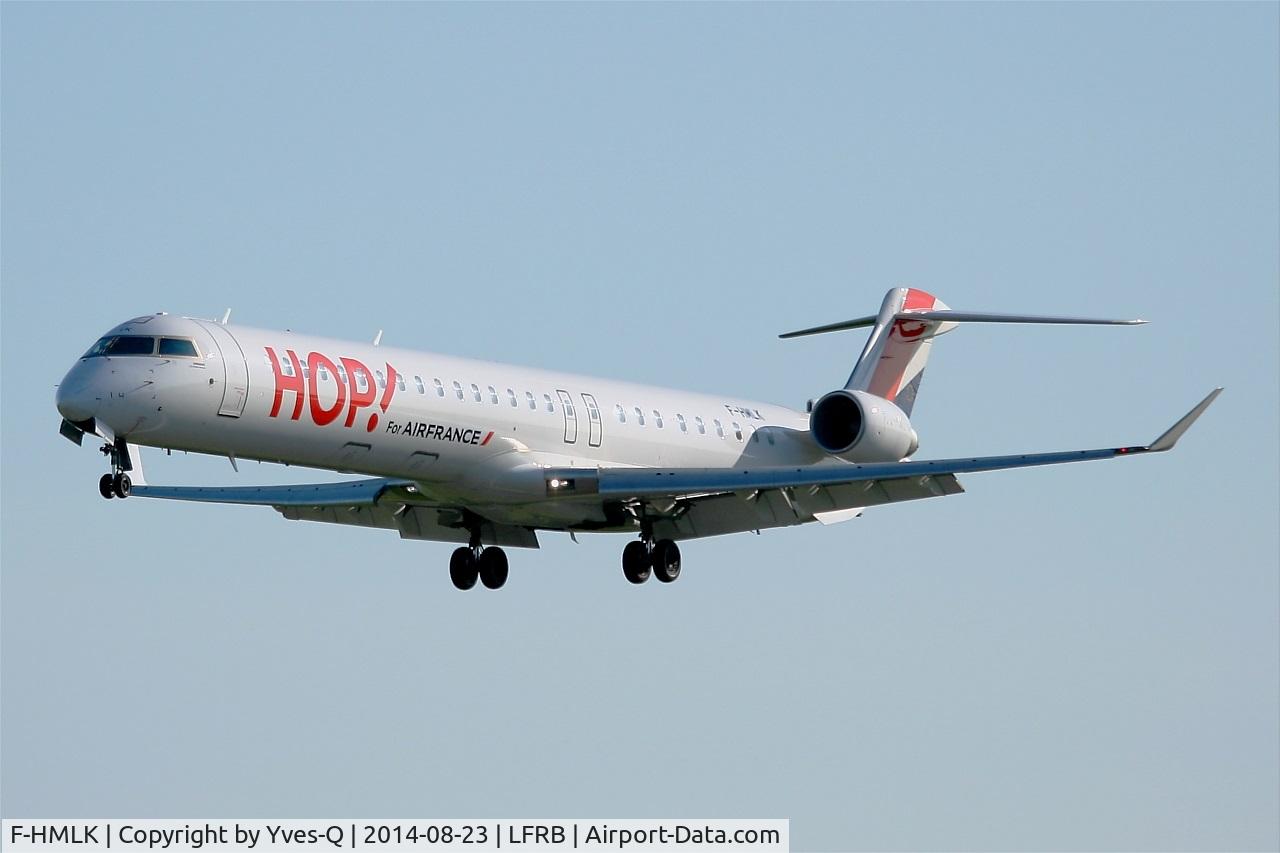F-HMLK, 2011 Bombardier CRJ-1000EL NG (CL-600-2E25) C/N 19016, Bombardier CRJ-1000EL NG, Short approach rwy 25L, Brest-Bretagne airport (LFRB-BES)