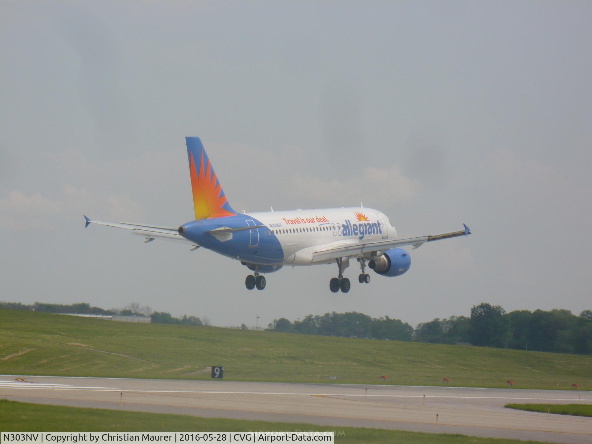 N303NV, 2004 Airbus A319-111 C/N 2271, Airbus A319 on Final