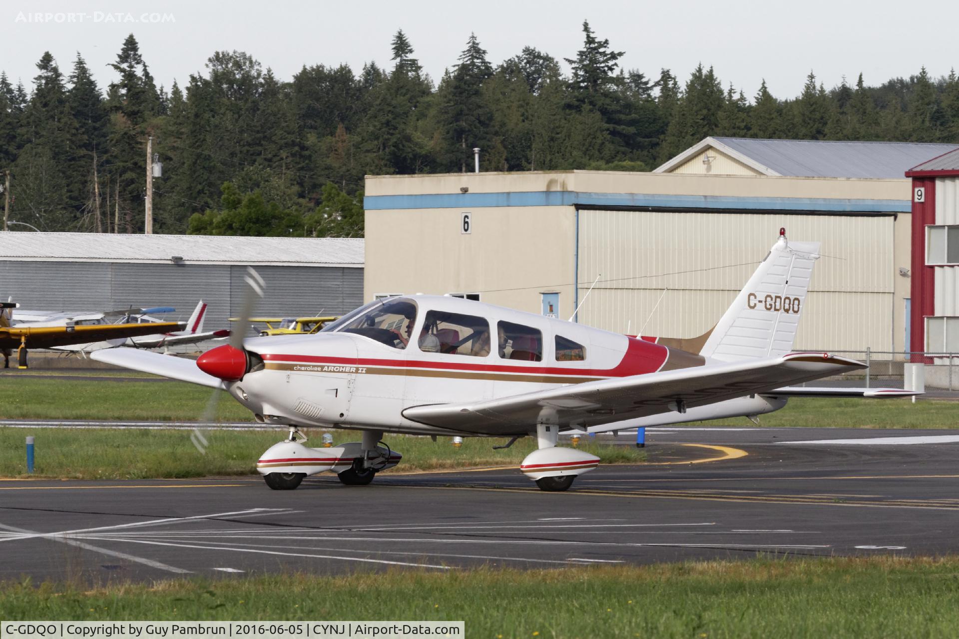 C-GDQO, 1976 Piper PA-28-181 C/N 28-7690222, Run-up