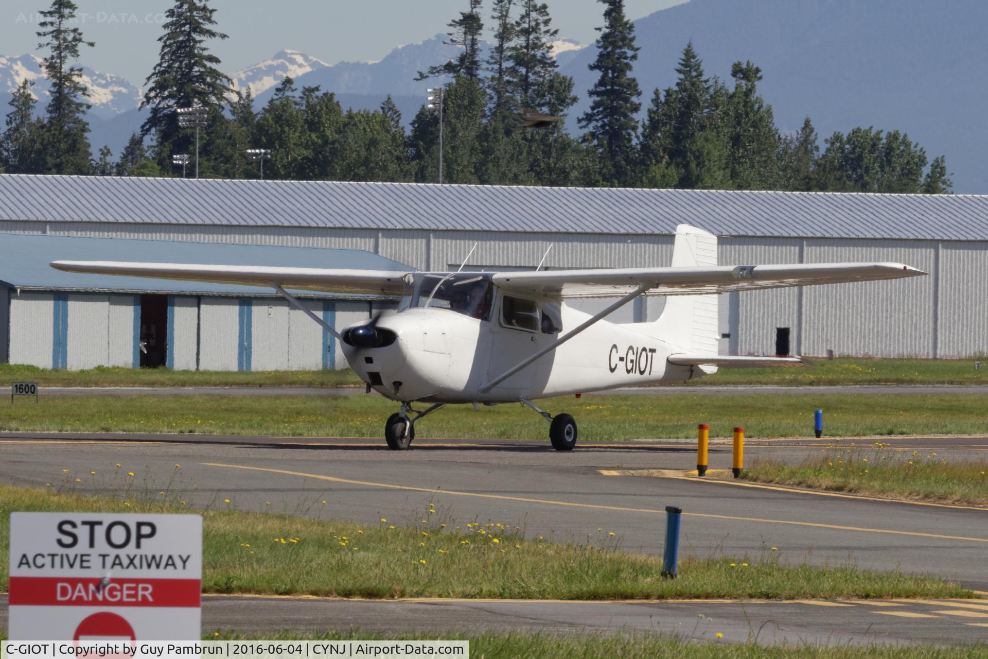 C-GIOT, 1959 Cessna 172 C/N 46016, Run-up