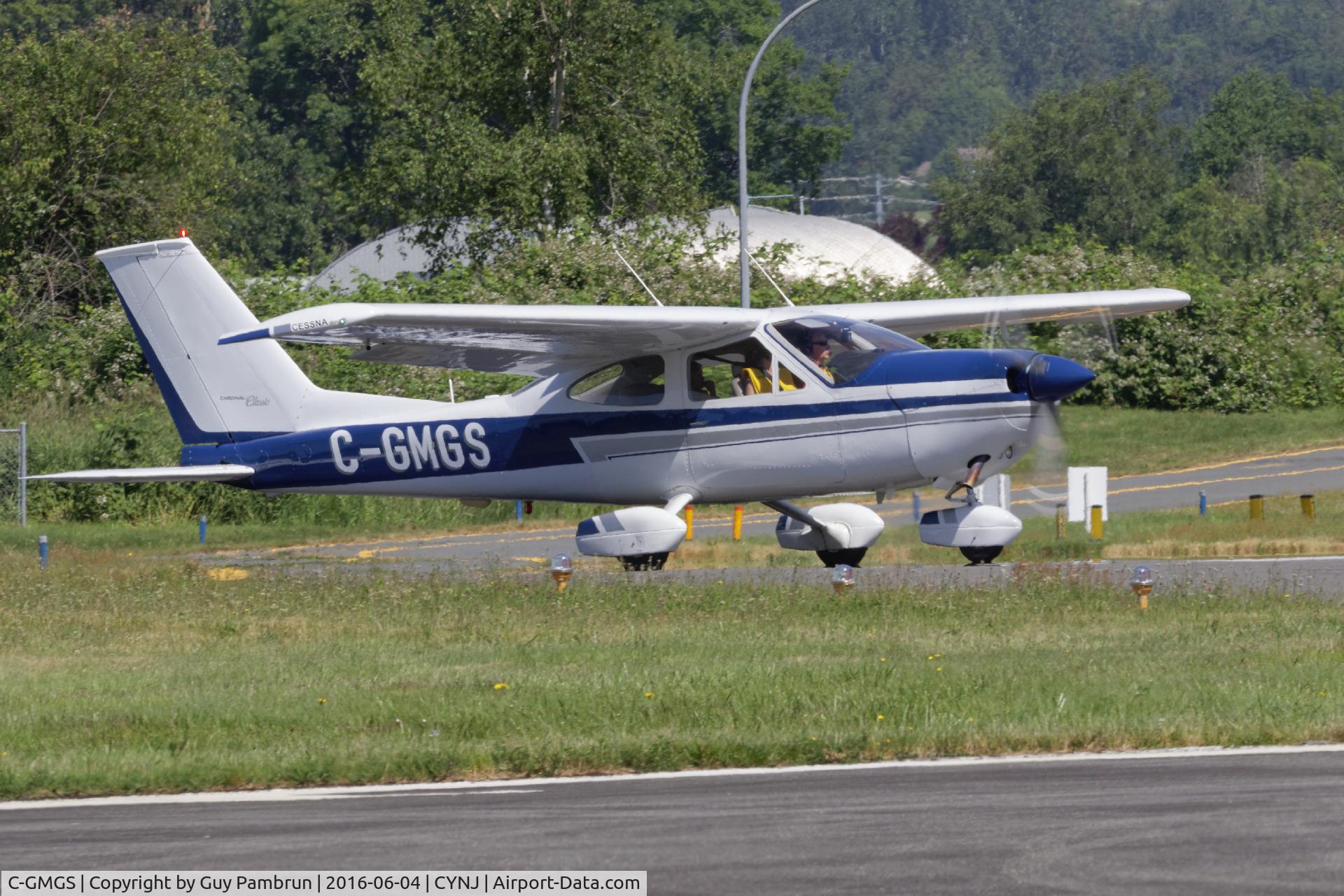 C-GMGS, 1978 Cessna 177B Cardinal C/N 17702707, Departing