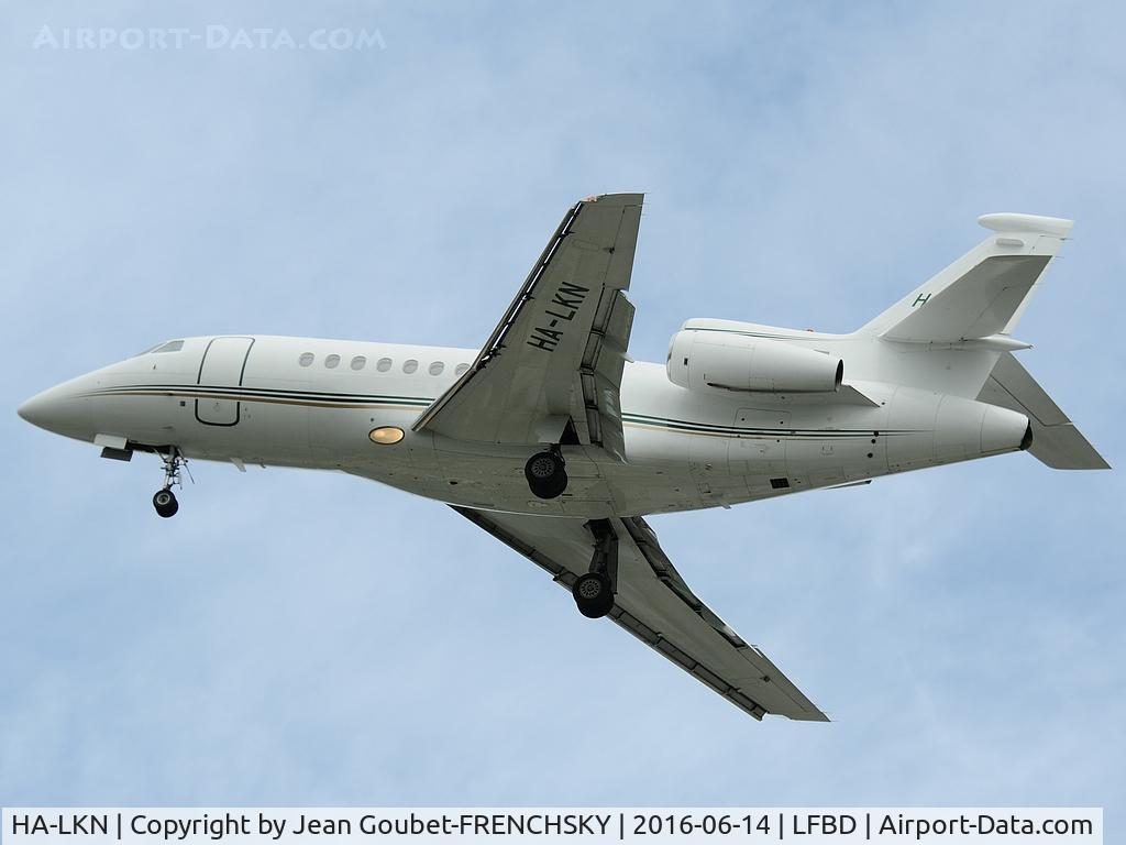 HA-LKN, 2005 Dassault Falcon 900EX C/N 143, Air Invest Vagyonkezel landing runway 23 for Eurofoot 2016