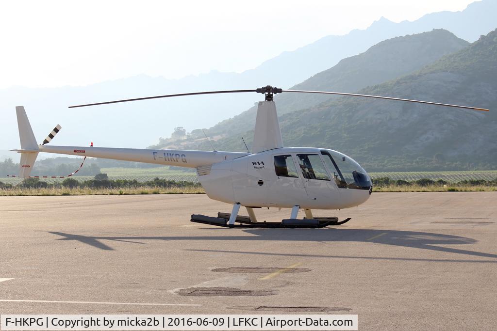 F-HKPG, 2000 Robinson R44  Raven C/N 815, Parked