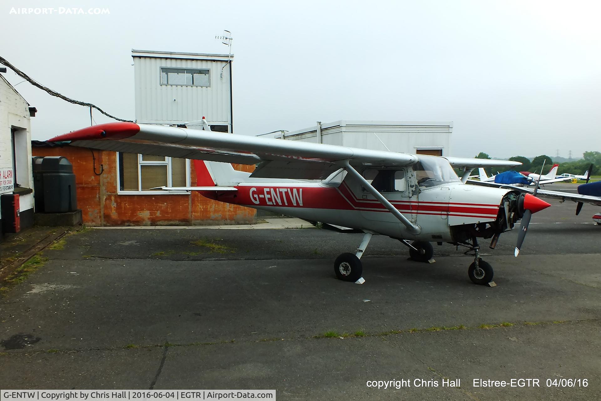 G-ENTW, 1978 Reims F152 C/N 1479, at Elstree