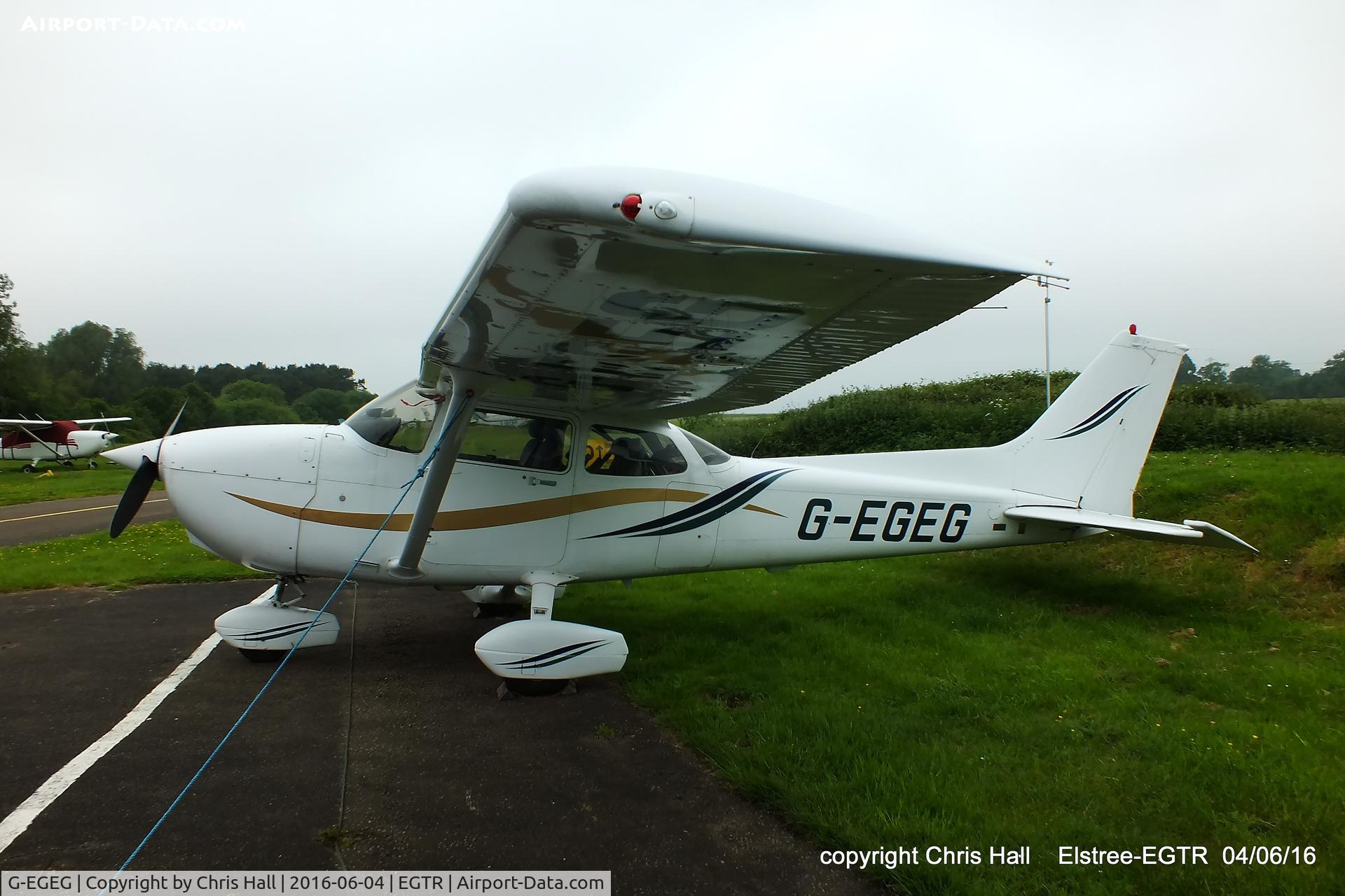 G-EGEG, 2000 Cessna 172R C/N 17280894, at Elstree