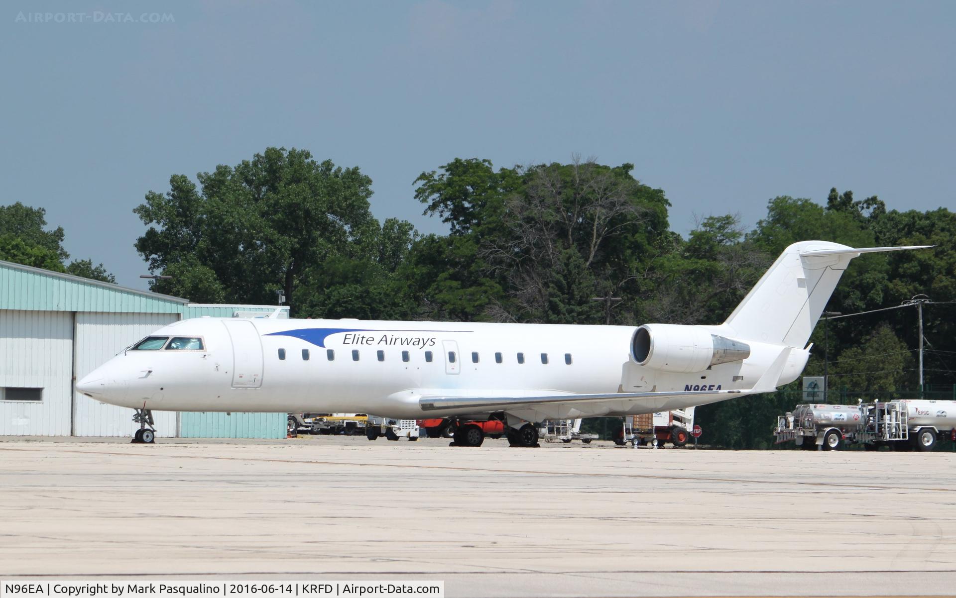 N96EA, 2002 Bombardier CRJ-200ER (CL-600-2B19) C/N 7700, CL-600-2B19