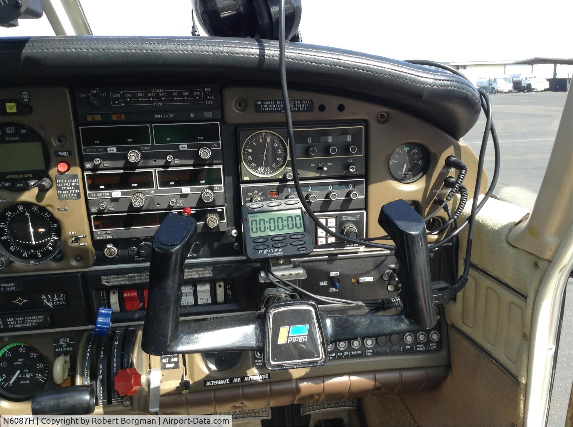 N6087H, 1977 Piper PA-28R-201T Cherokee Arrow III C/N 28R-7803087, 1977 Piper PA-28R-201T