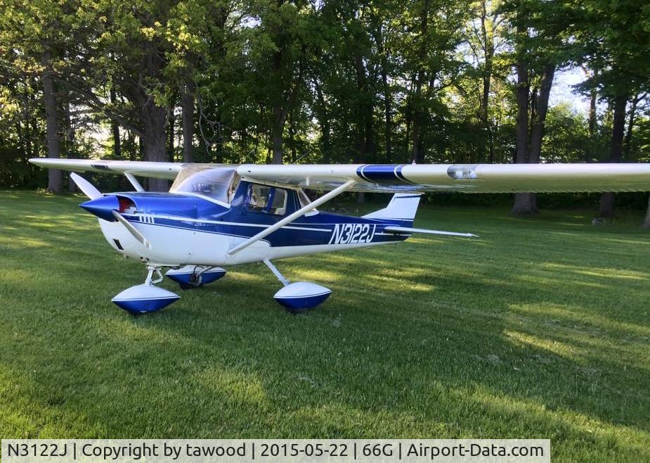 N3122J, 1966 Cessna 150G C/N 15065822, Cessna 150G parked at Zender Field