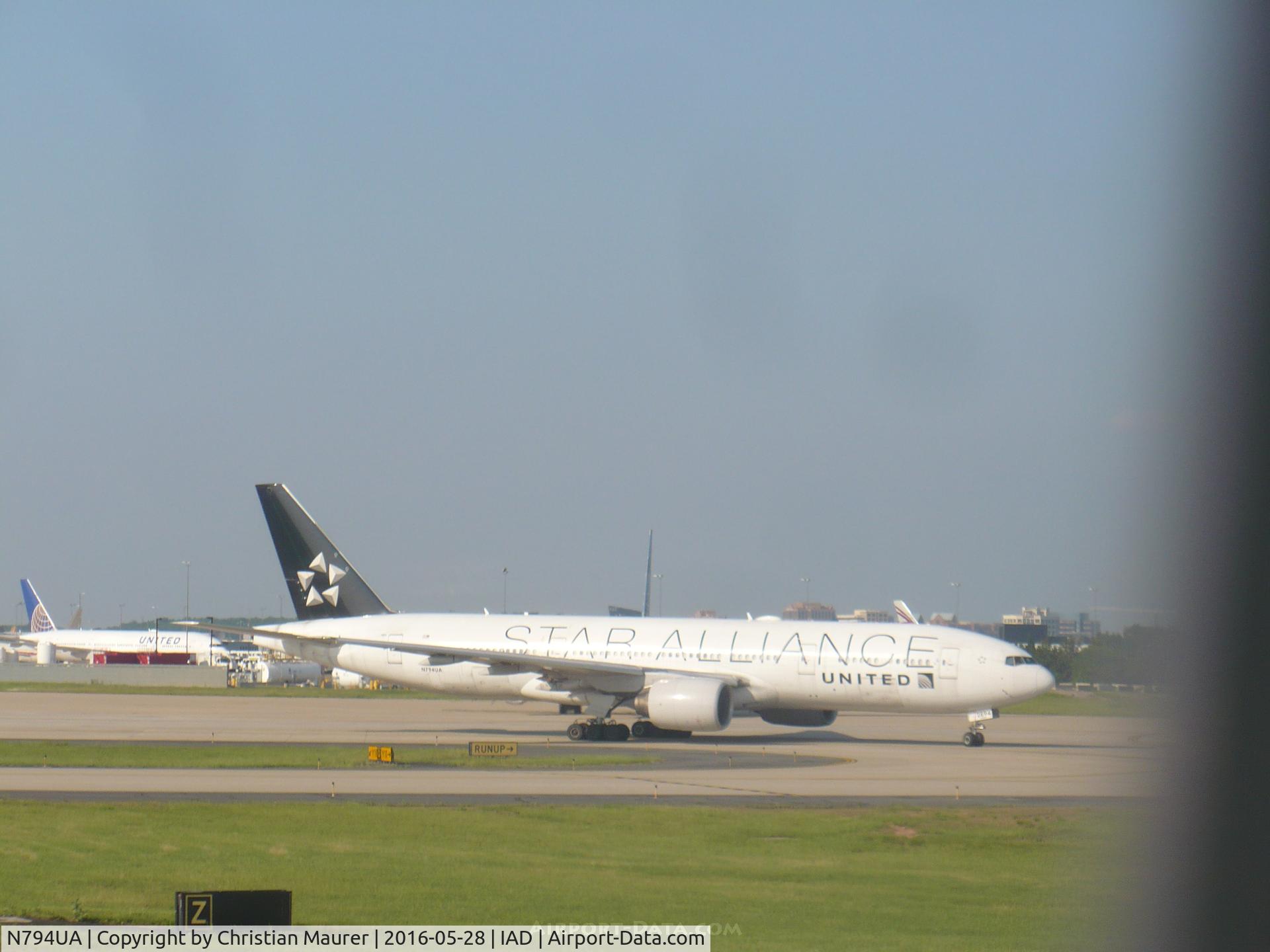 N794UA, 1997 Boeing 777-222 C/N 26953, United 777-222