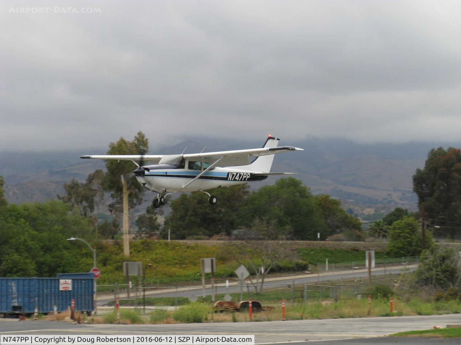 N747PP, 1980 Cessna 182R Skylane C/N R18201587, 1980 Cessna 182R SKYLANE RG, Lycoming IO-540-J3C5D 235 Hp, on final Rwy 22