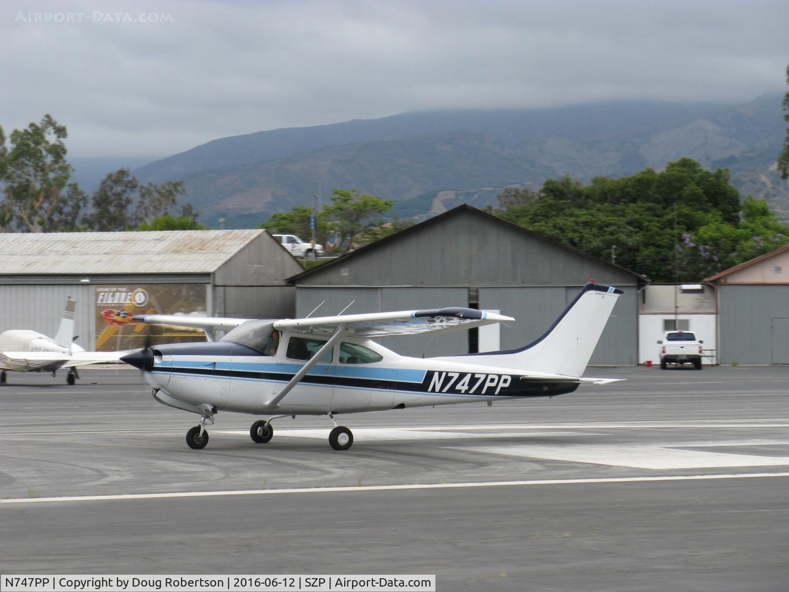 N747PP, 1980 Cessna 182R Skylane C/N R18201587, 1980 Cessna 182r SKYLANE RG, Lycoming IO-540-J3C5D 235 Hp, takeoff roll Rwy 22