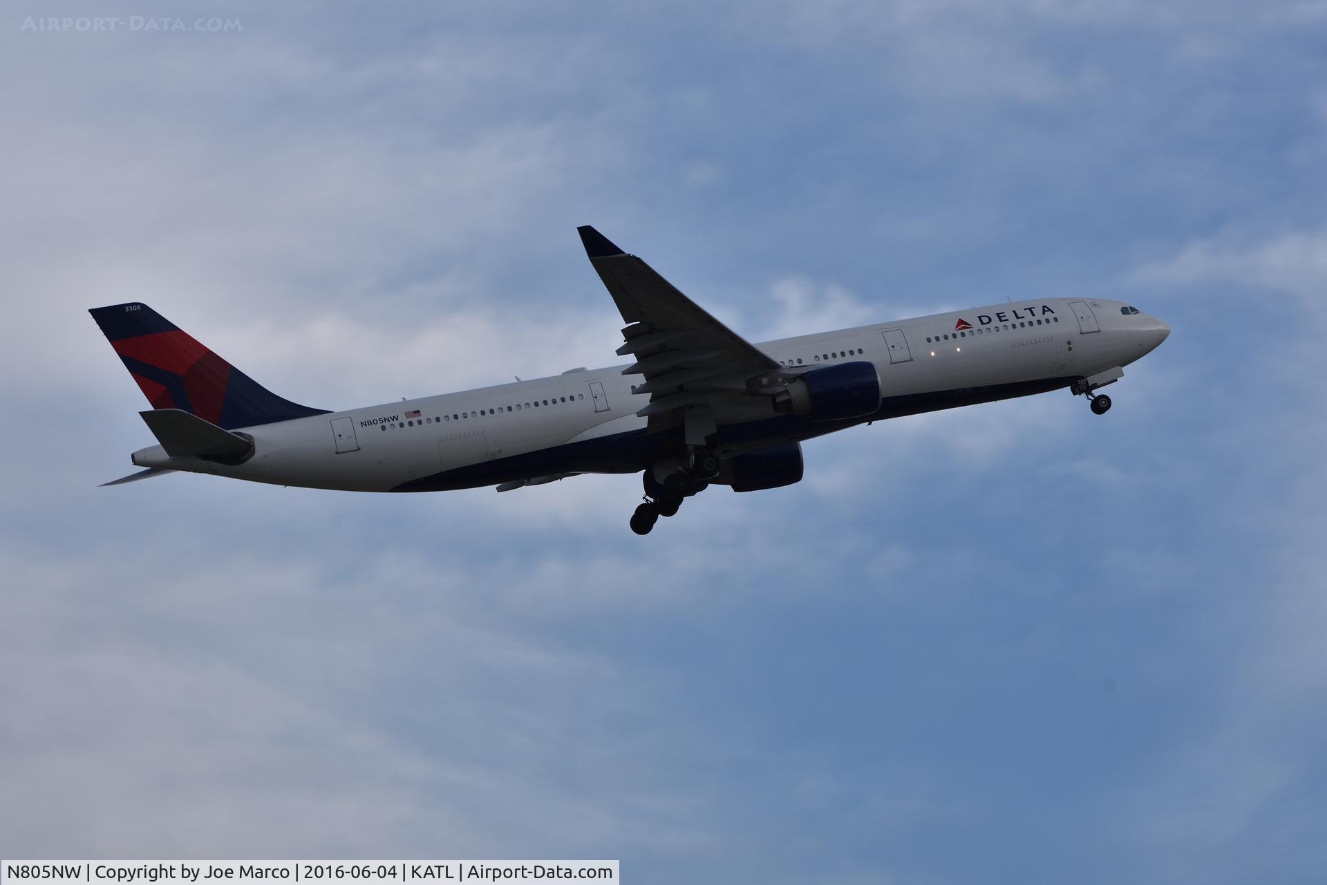 N805NW, 2003 Airbus A330-323 C/N 0552, N805NW