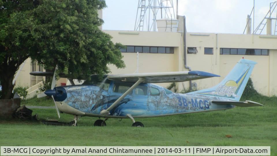 3B-MCG, Cessna TU206G Turbo Stationair Turbo Stationair C/N U20603642, Abandoned aircraft