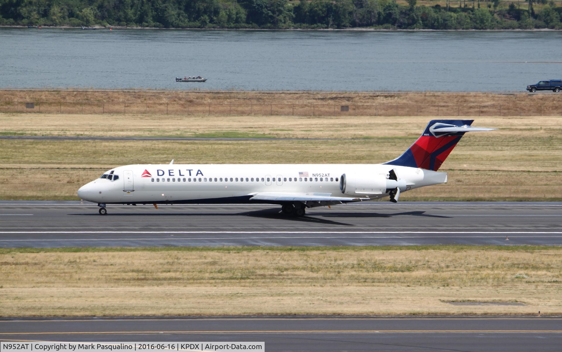 N952AT, 2000 Boeing 717-200 C/N 55014, Boeing 717-200