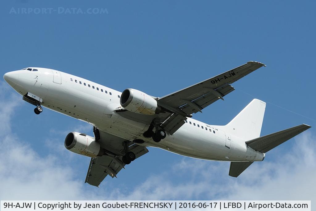 9H-AJW, 1998 Boeing 737-3U3 C/N 28733, Maleth-Aero 754 from Dublin landing 23