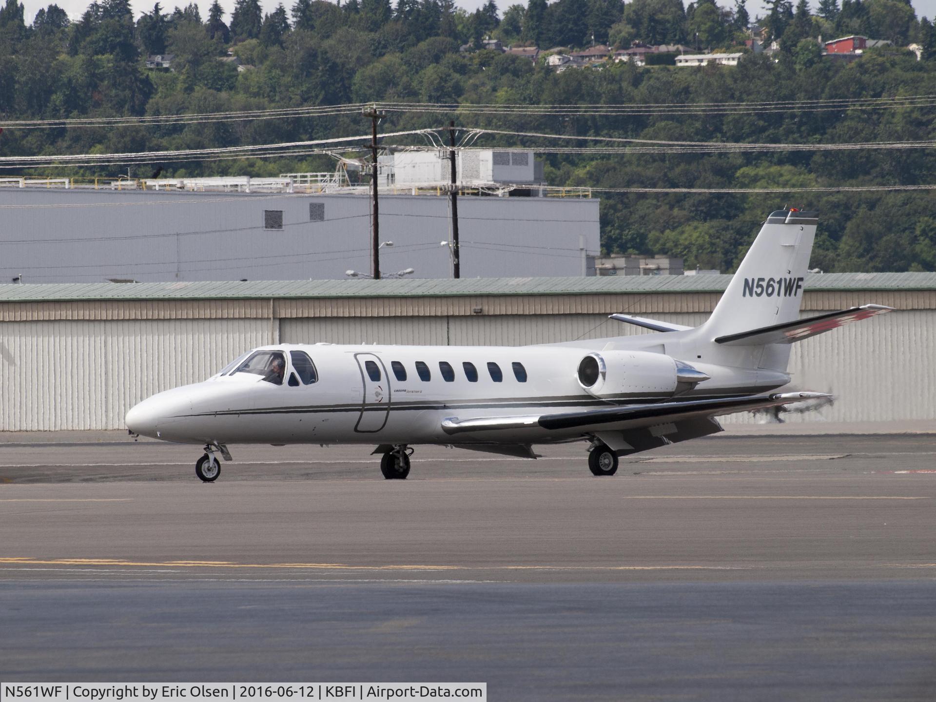 N561WF, 1992 Cessna 560 Citation V C/N 560-0182, Cessna 560 taxing in after landing.