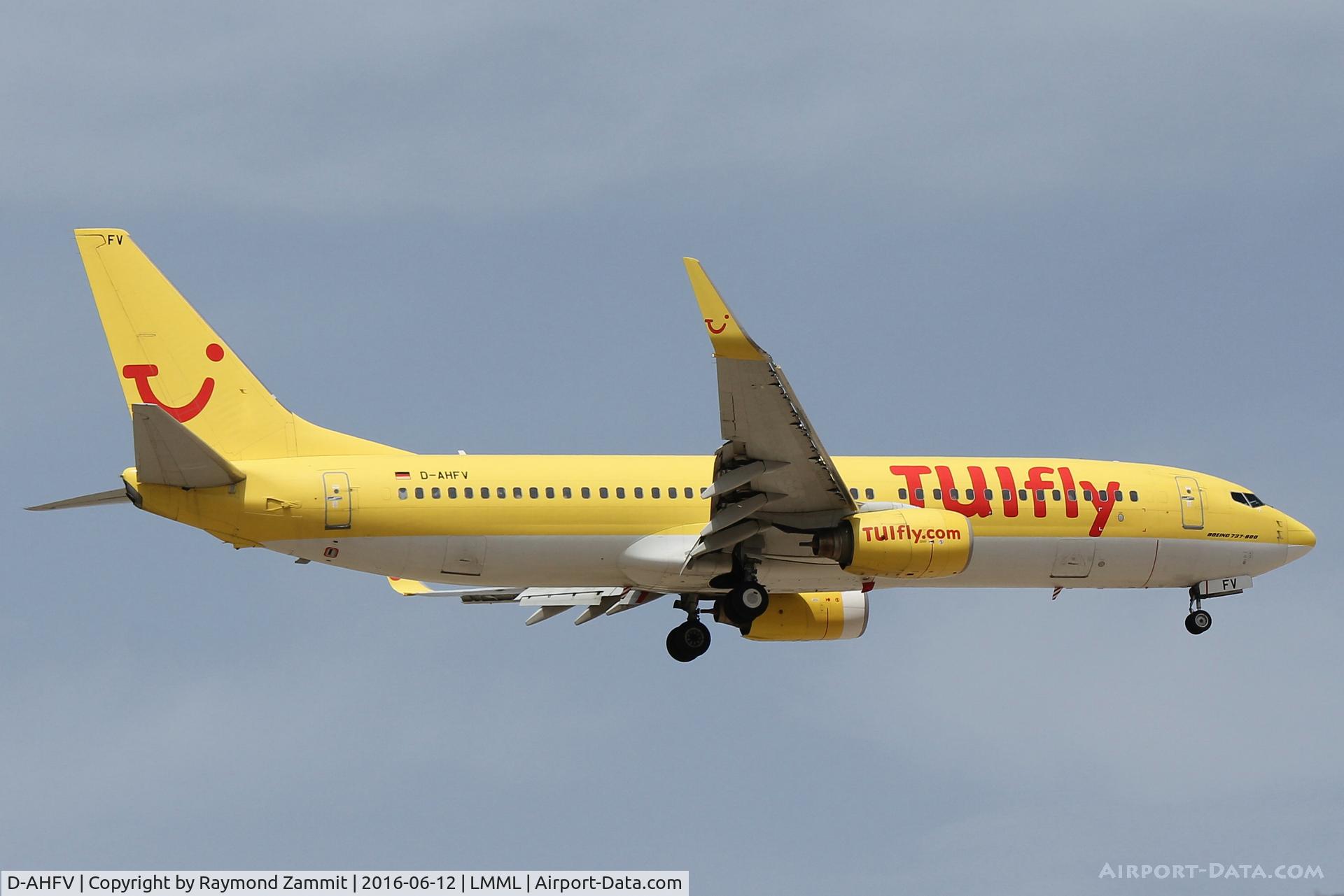 D-AHFV, 2000 Boeing 737-8K5 C/N 30415, B737-800 D-AHFV Tuifly