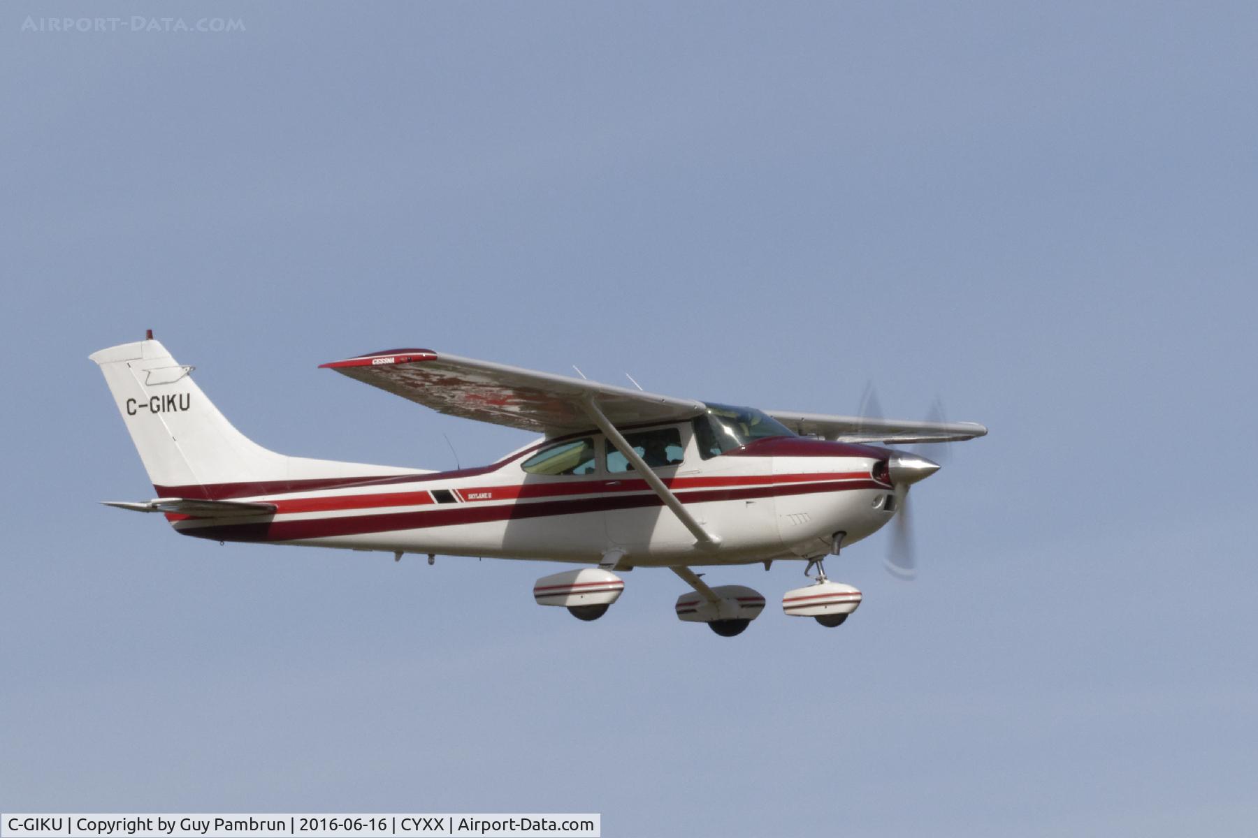 C-GIKU, 1980 Cessna 182Q Skylane C/N 18267629, Landing