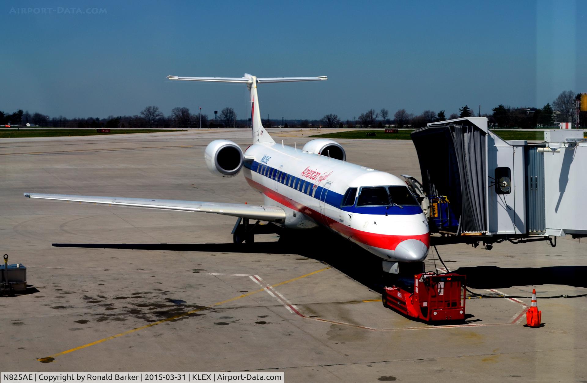 N825AE, 2002 Embraer ERJ-140LR (EMB-135KL) C/N 145589, At the gate Lexington
