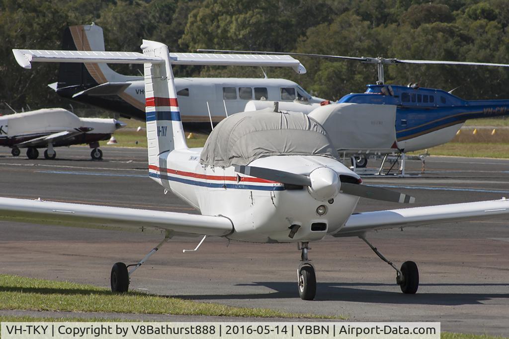 VH-TKY, 1978 Piper PA-38-112 Tomahawk Tomahawk C/N 38-78A0383, TKY sittin under her hood