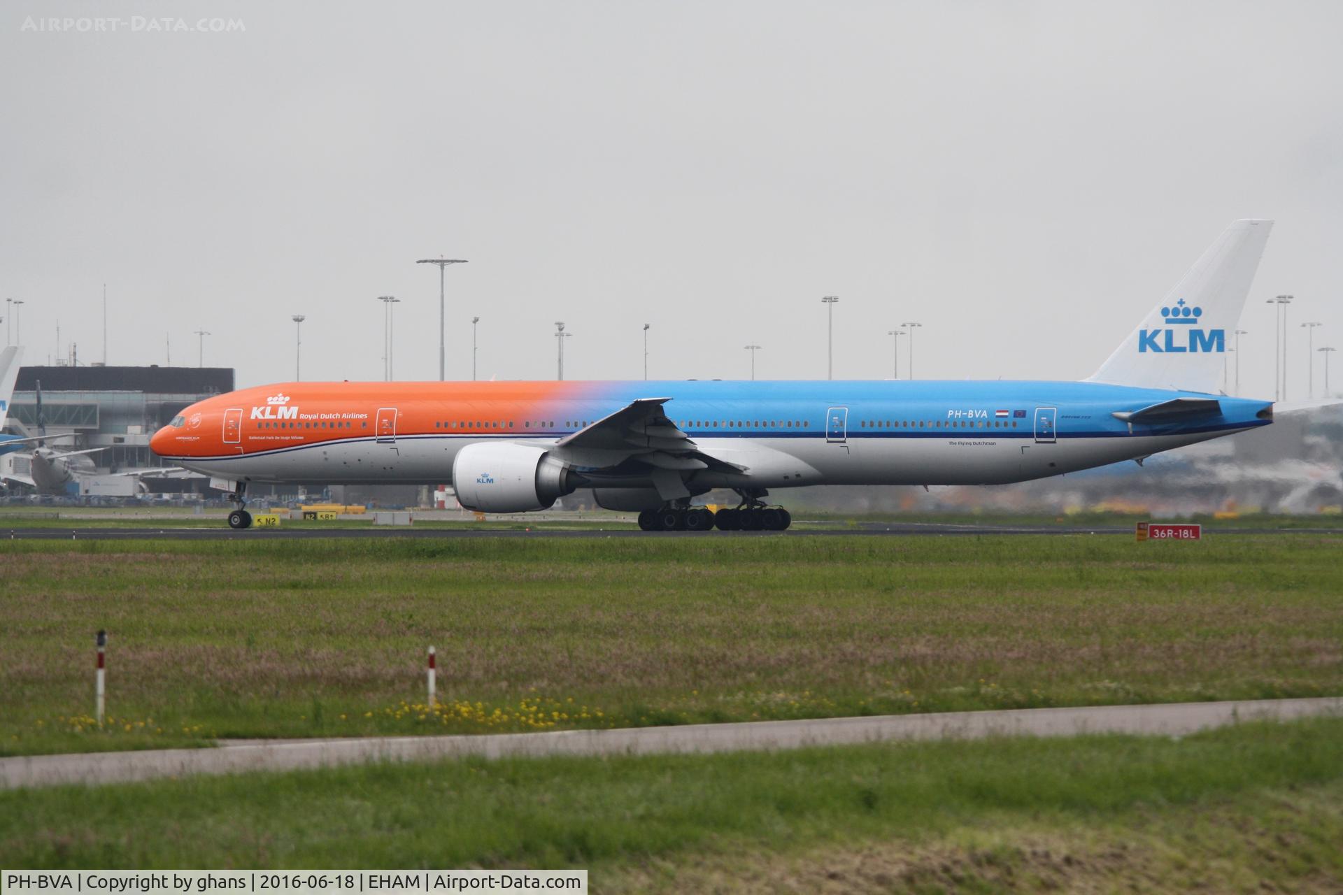 PH-BVA, 2008 Boeing 777-306/ER C/N 35671, new livery 