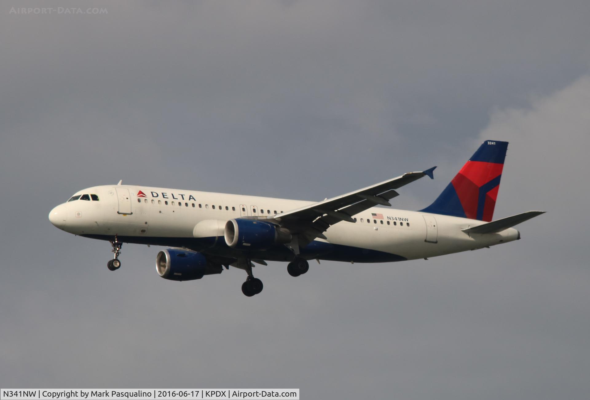 N341NW, 1992 Airbus A320-212 C/N 380, Airbus A320